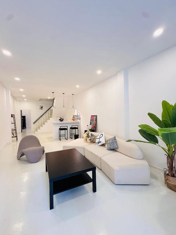 Fivehouse Silom2 soi11 City heart Silom BTS 7min - Chambres d'hôtes Bang Rak