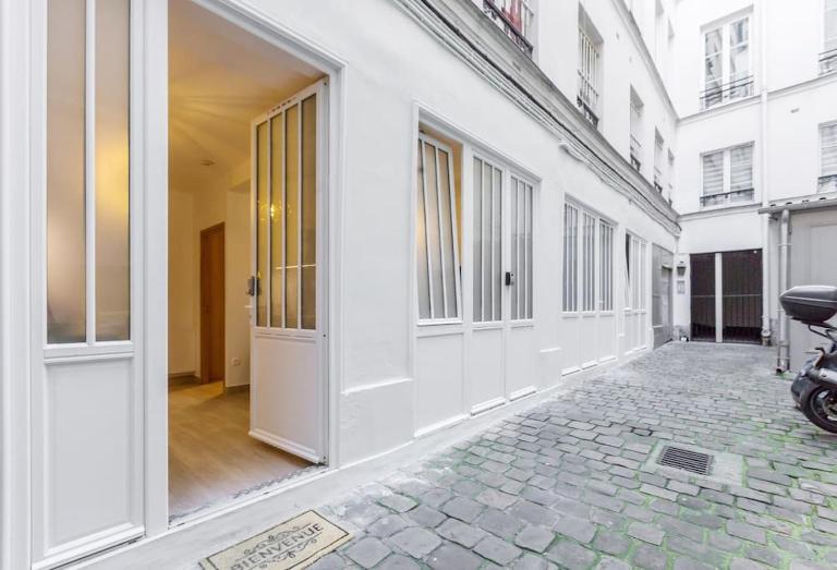 Lovely apartment in Louvre - B&B Parigi