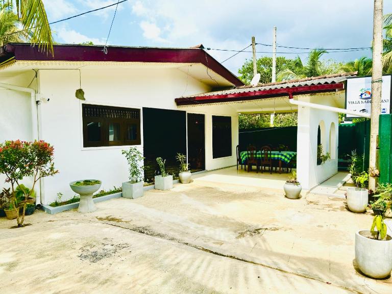 Villa Nadeeshani - Ferienwohnung Hikkaduwa