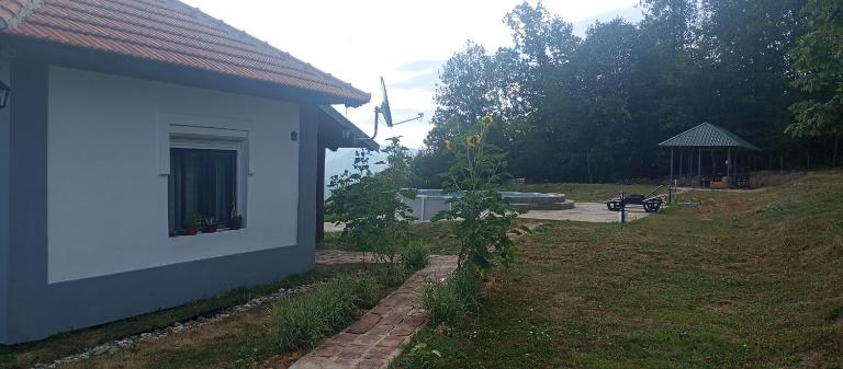 Brusnica konaci - Chambres d'hôtes Gornji Milanovac