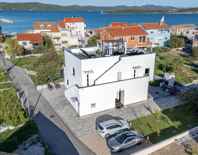 Apartmani Hiza i Vila - B&B Betina