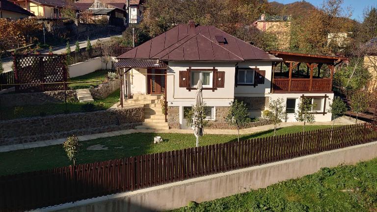 Casa Tihna - B&B Băile Olăneşti