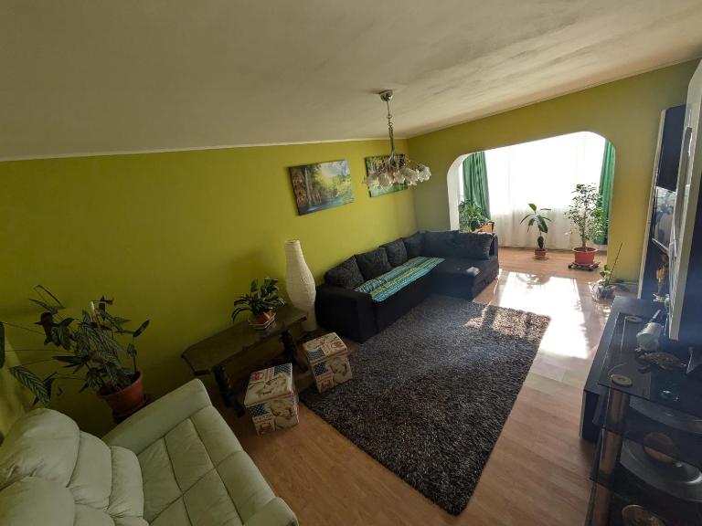 Noua Apartment - Ferienwohnung Kronstadt