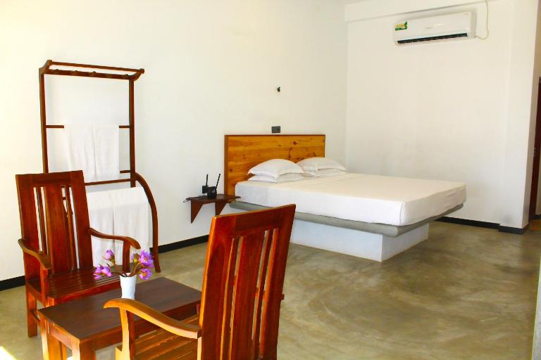 CPS Lihini Beach Hotel - B&B Induruwa