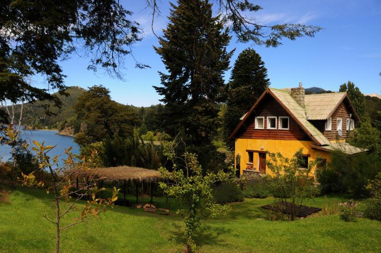 Los Juncos Patagonian Lake House - B&B Bariloche