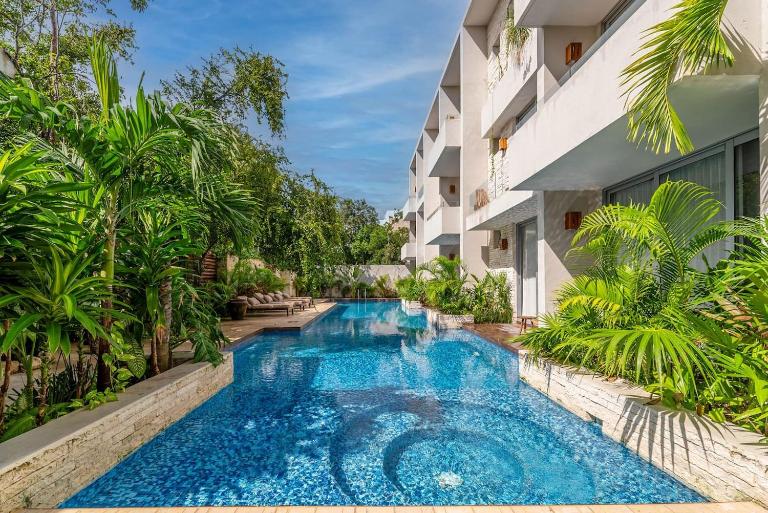 Lux 2BR Suite with Jungle Views, Pool, Gym at NHOA Tulum - B&B Tulum