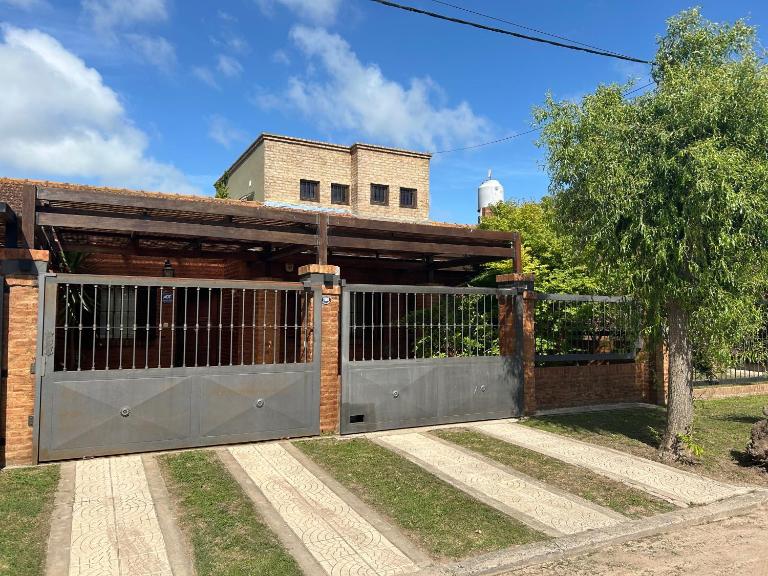 Casa Los Sauces - B&B Chascomus