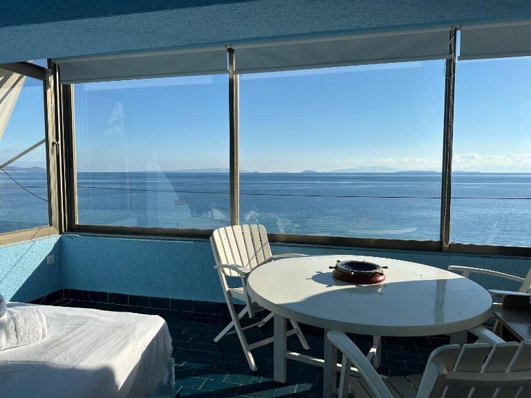 Saron Breeze Villa - Ferienwohnung Kinéta