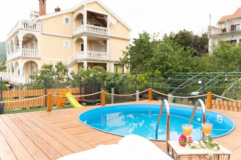 Adriatic Guest House Milić - Summer Rooms - Ferienwohnung Gornji Karin