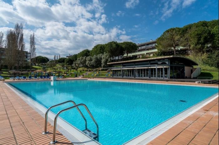 Apartment at Lagos Marina Park with pool #1959 - Bed and Breakfast Lagos