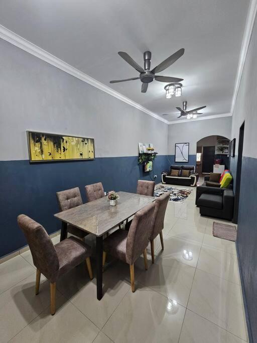 Berjaya Homestay Mutiara Semantan - B&B Temerluh