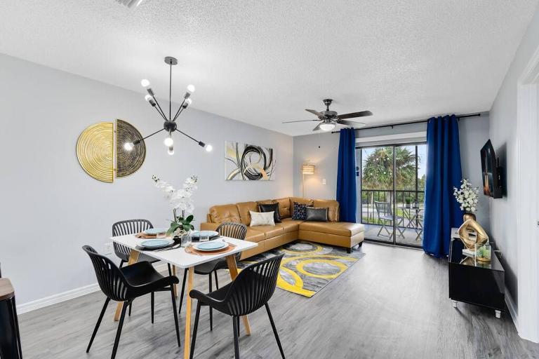 Oasis 317 - Space to Unwind - B&B Titusville
