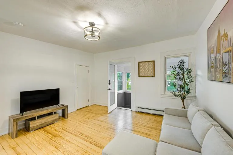 NYC Area Apartment on Hudson River! - Bed and Breakfast Hastings-on-Hudson