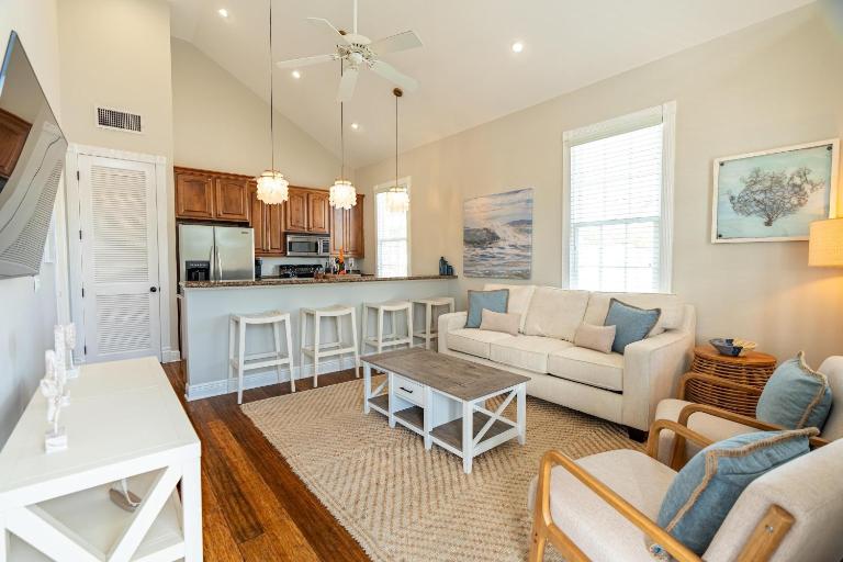 Sombrero Reef Light Suite - Bed and Breakfast Key West