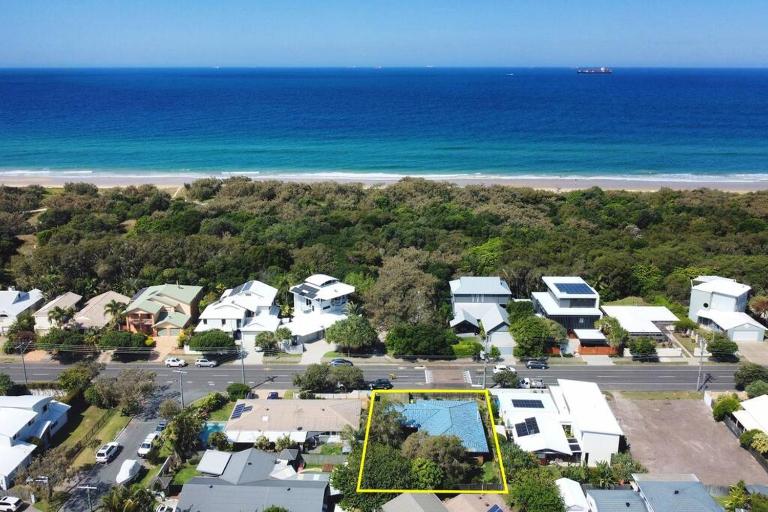 Poppy's Beach House - B&B Brooyar