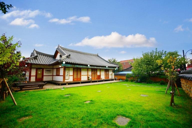 Jeonju Jiudang Hanok Stay - B&B Jeonju
