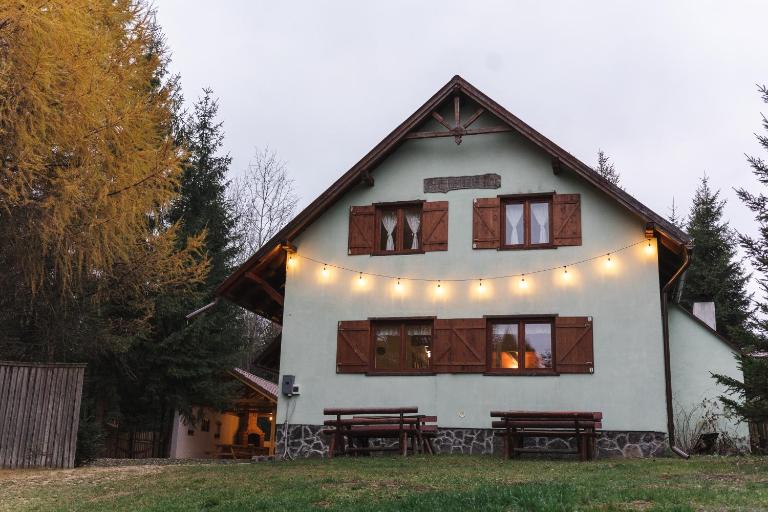 Csalóka kulcsosház - B&B Harghita-Băi