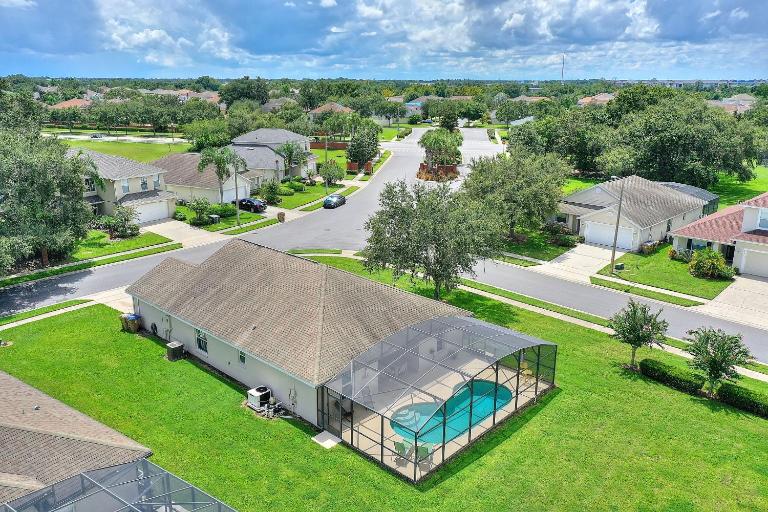 Gilded Parasol By Shine Villas Remington Golf 420 - B&B Kissimmee