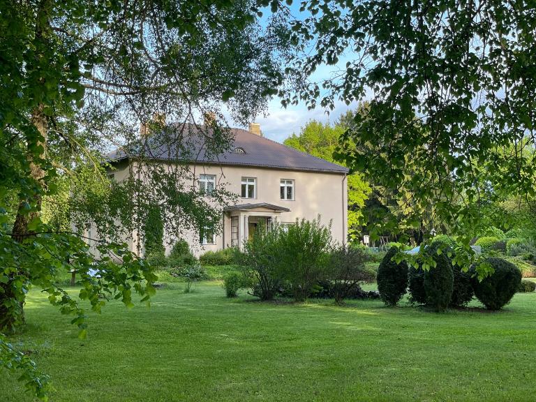 18 oaks Private Countryside-palace apartments - Ferienwohnung Bauska