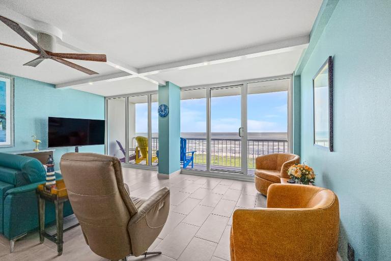 Galvestonian 600 - Beachfront Elegance - B&B Galveston