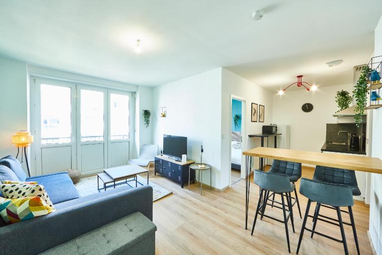 BE-3D - Joli 3 pièces tout équipé pour 1-4 pers au 3ème étage au centre de Mulhouse - B&B Mulhouse