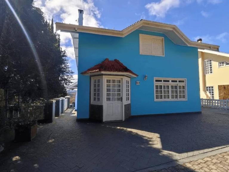 Casa serrana em Campos do Jordão - B&B Campos do Jordão