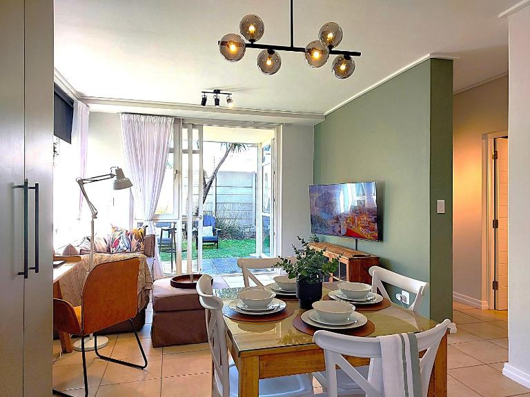 Brizzy's Garden Luxe Retreat Great Location! - B&B Port Elizabeth