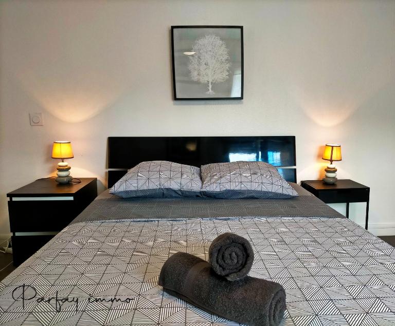 Maison de bourg avec terrasse - B&B Gerzat