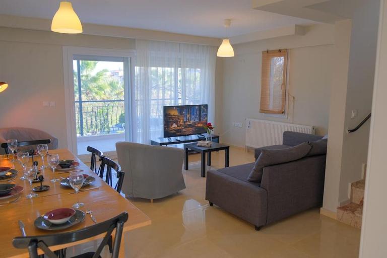 Villa with garden in Urla, Torasan - Bed and Breakfast Urla