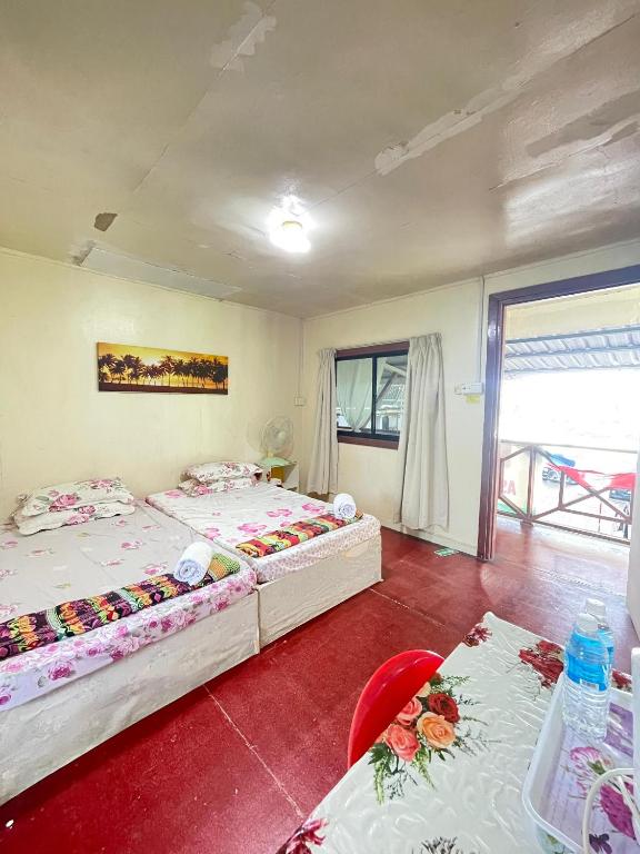 Aravilla Homestay Double - Bed and Breakfast Kota Belud