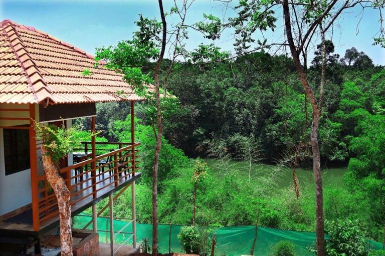 Happydays Hut - B&B Mananthavady