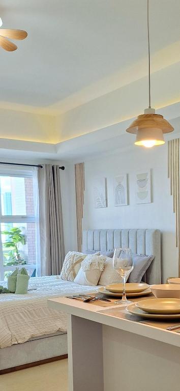Luxury Bohemian Suite Venice Canal Mall & BGC Views - Bed and Breakfast Manilla