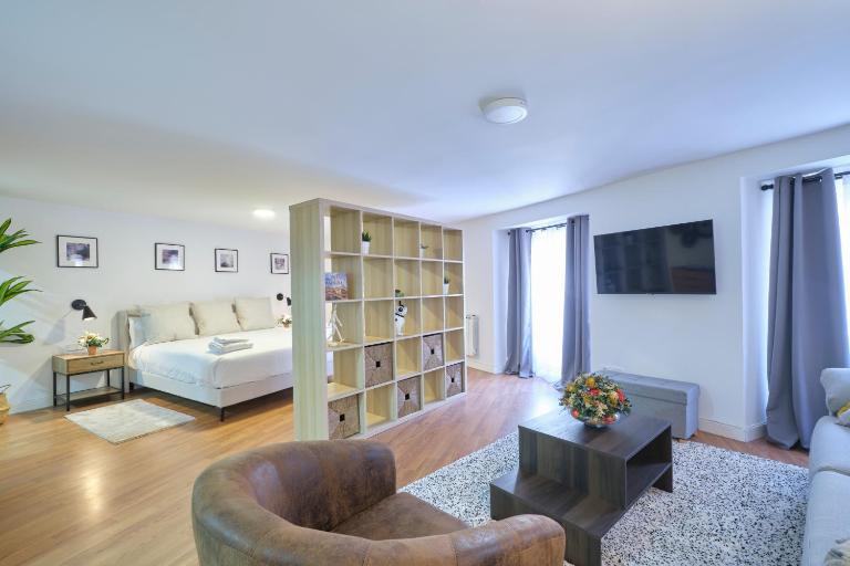 Lovely Apartments - Increíble loft en el corazón de Madrid - B&B Madrid