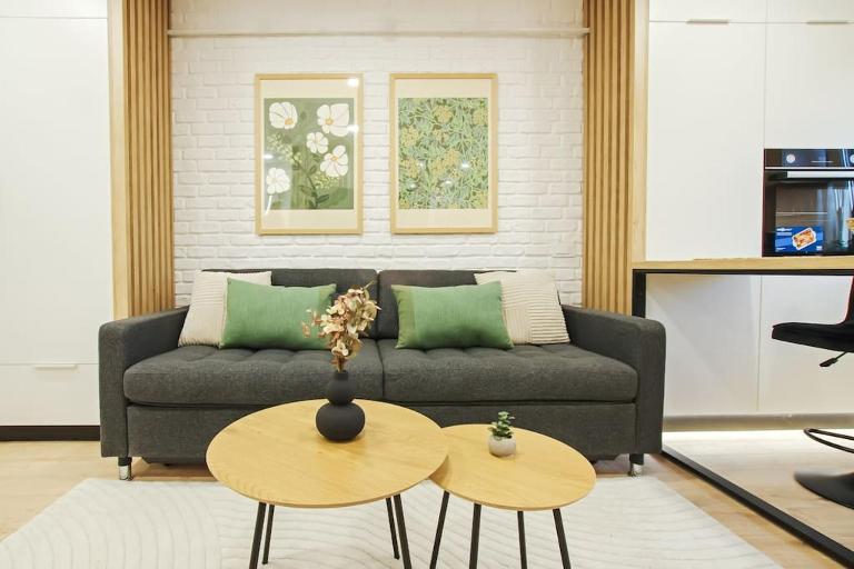 Designers Apartment - chic choice for the stay - B&B Iași