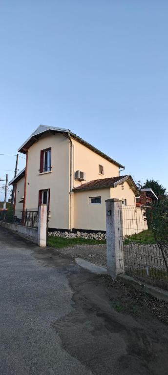 AMCP Gîte - Montgiscard - Bed and Breakfast Montgiscard