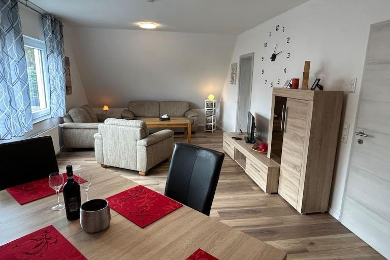 95qm Dachgeschoss für 1 bis 4 Personen - Alte Bäckerei - Neubaustandard - Ferienwohnung Bad Laasphe
