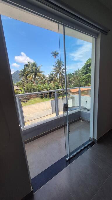 Apto tipo sobrado Praia de Maranduba com Ar Condicionado e Churrasqueira - Ferienwohnung Ubatuba