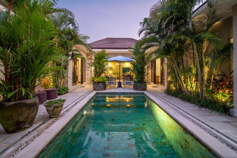 Villa Eleni - Your Private Oasis in Seminyak - A Hosted Luxury Boutique Villa - Chambres d'hôtes Seminyak