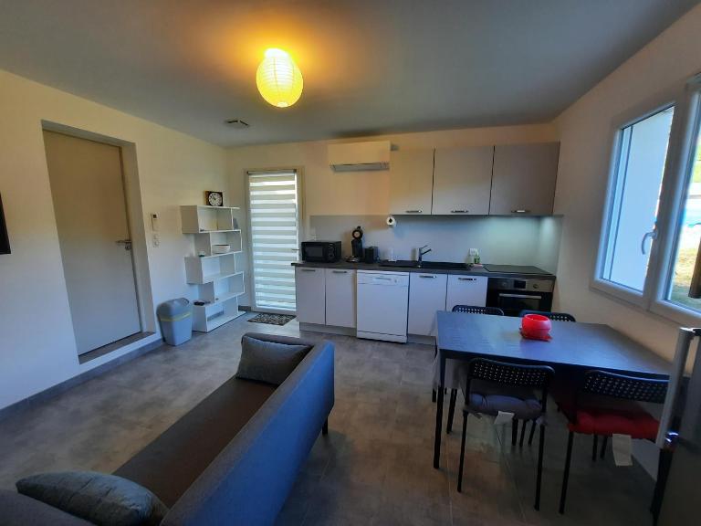 F2 Alata proche d'Ajaccio rez-de-villa - B&B Alata