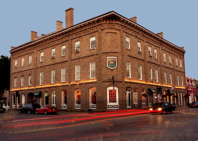 Baldachin Inn - B&B Merrickville