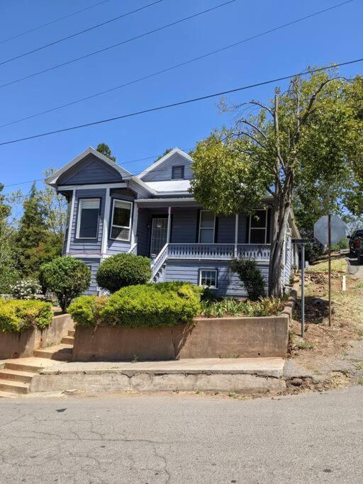 Yosomite Gateway Historic Victorian with Modern Touch - Bed and Breakfast Sonora