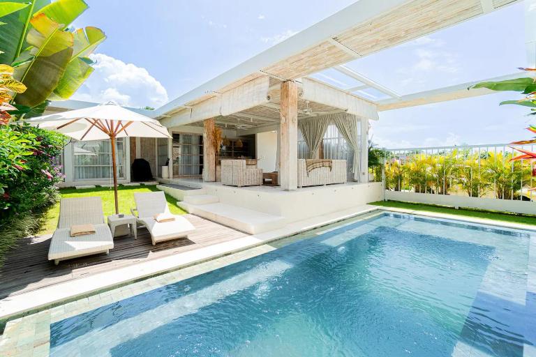 Kokomo Villas by Aayan - B&B Canggu
