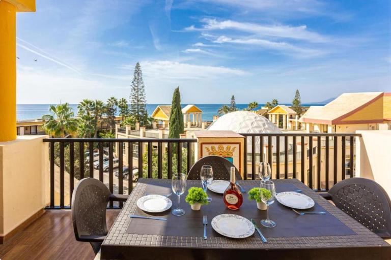 OleHolidays 741 Romana Playa vistas al mar - Chambres d'hôtes Marbella