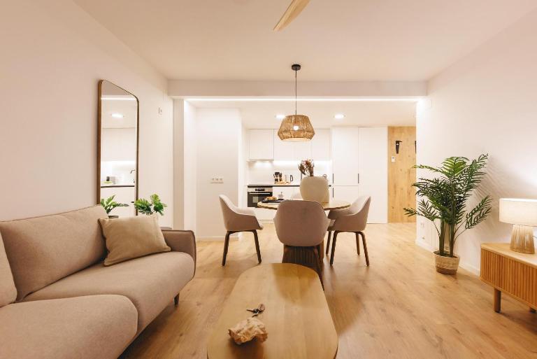 Bravissimo Pou Rodó, 2-bedroom and bike friendly - Chambres d'hôtes Gérone