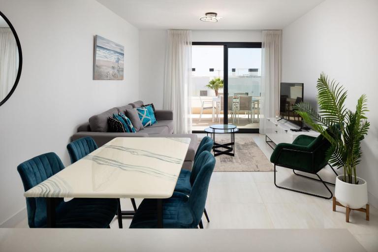Las Olas Apartment by Alfresco Stays - B&B Estepona