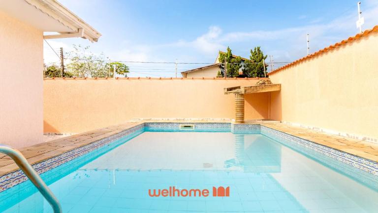 Casa em Peruíbe com Piscina a 10min da Praia - B&B Peruíbe