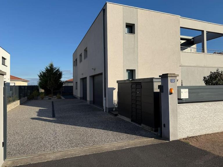 Grande Villa 16 personnes - Ferienwohnung Aulnat