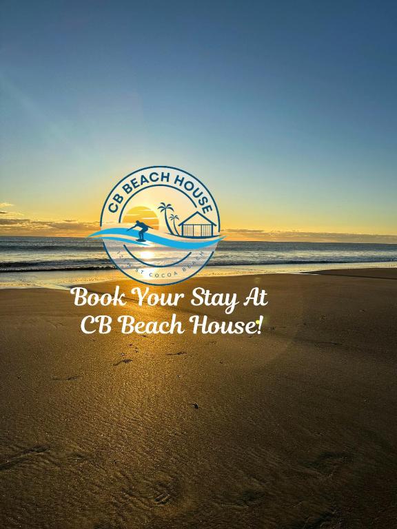 CB Beach House - Steps to The Sand, Surf and Sea - Bed and Breakfast South Cocoa Beach
