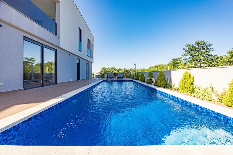 Villa Pinus - Private Pool, Jacuzzi, Game Room - Ferienwohnung Poreč