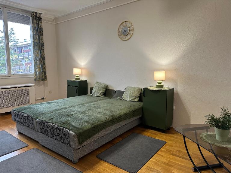 Csokonai apartman - B&B Szolnok